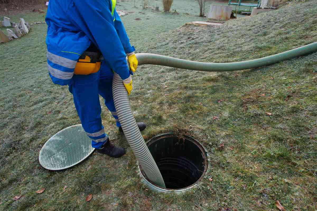 Septic Tank Cleaning Job in Canada