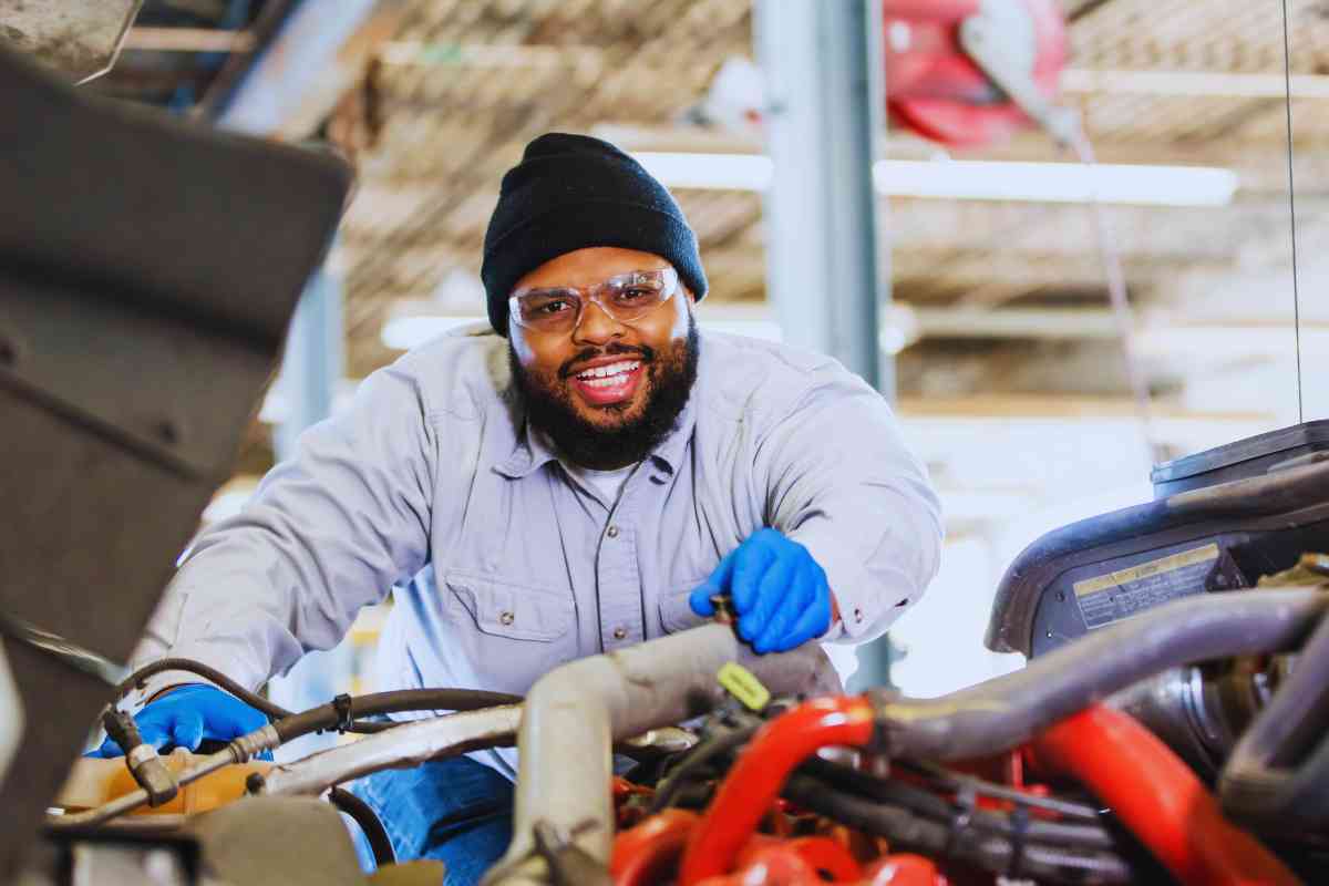 Truck Mechanic Jobs in Canada with Visa Sponsorship